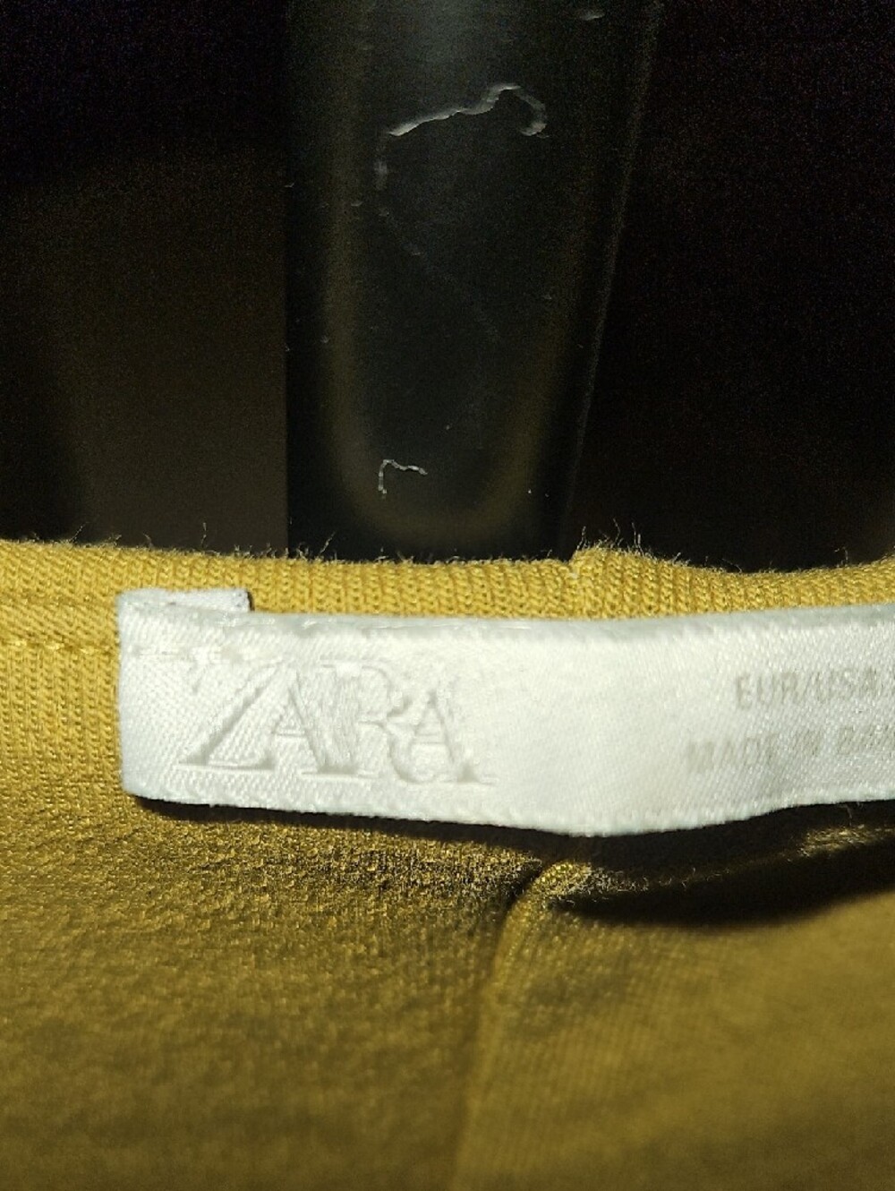 Zara Sleeveless V-Neck Button Front Dress in Mustard - Picture 4 of 6